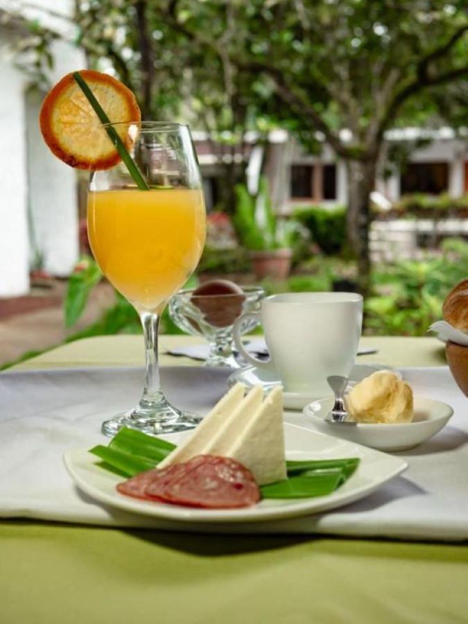 Hotel Twin Galapagos بويرتو أيورا المظهر الخارجي الصورة