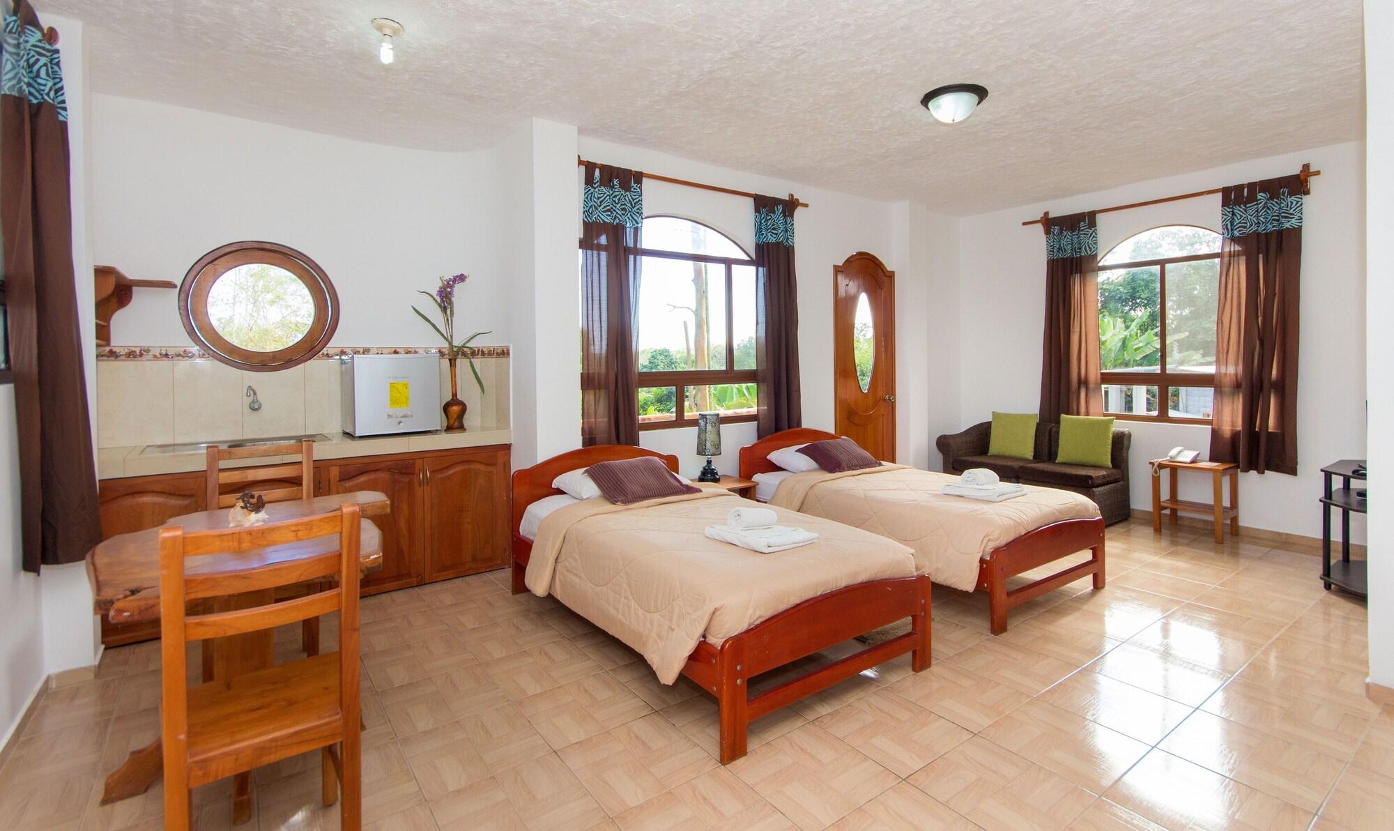 Hotel Twin Galapagos بويرتو أيورا المظهر الخارجي الصورة